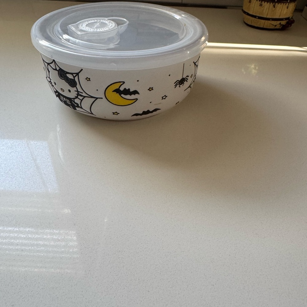 Hello Kitty halloween food container - Picture 4 of 4